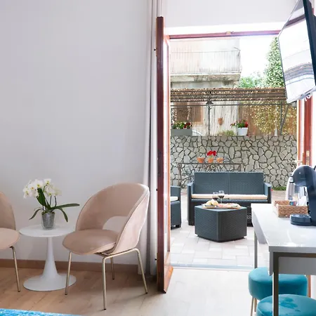 La Piana Oda ve Kahvaltı 4*